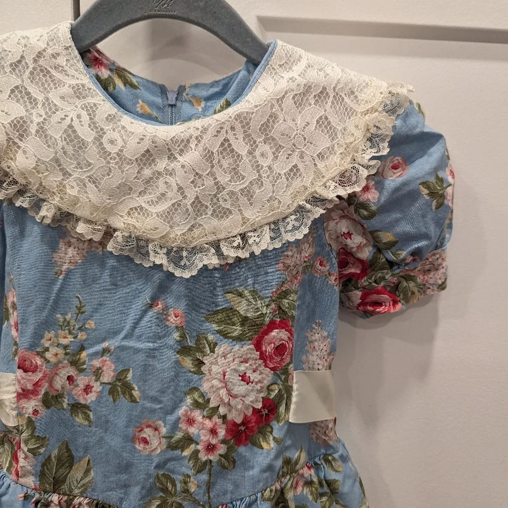 Vintage FAME KIDS Victorian floral dress with lace bib collar